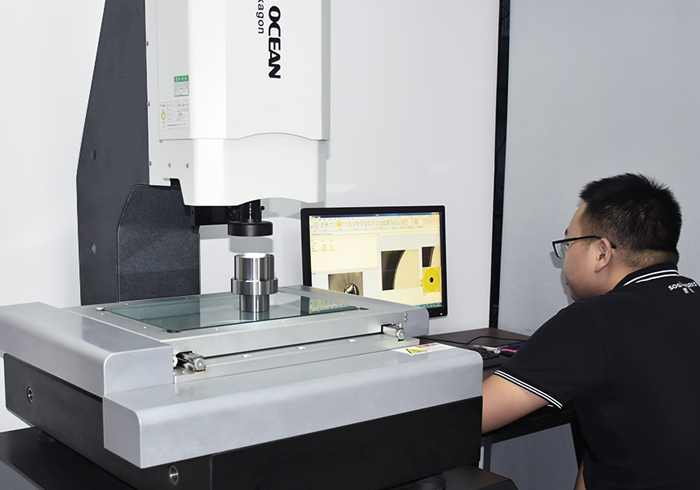 What Characteristics Should the Milling Cutter Material Have?